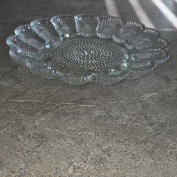 (J30) Elegant Sunflower Glass Egg Serving Platter - Picture 5 of 7